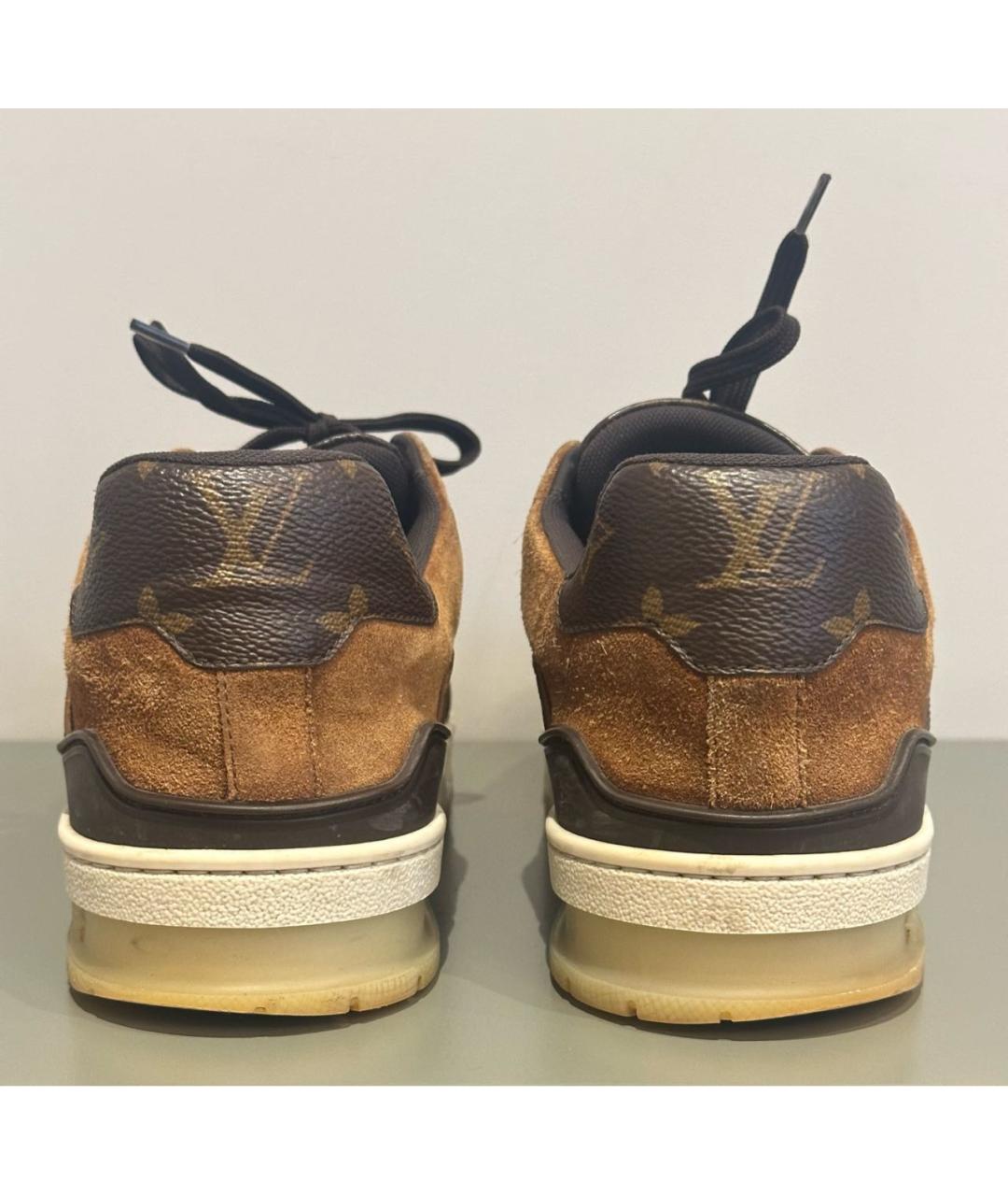 LOUIS VUITTON Коричневые низкие кроссовки / кеды, фото 4