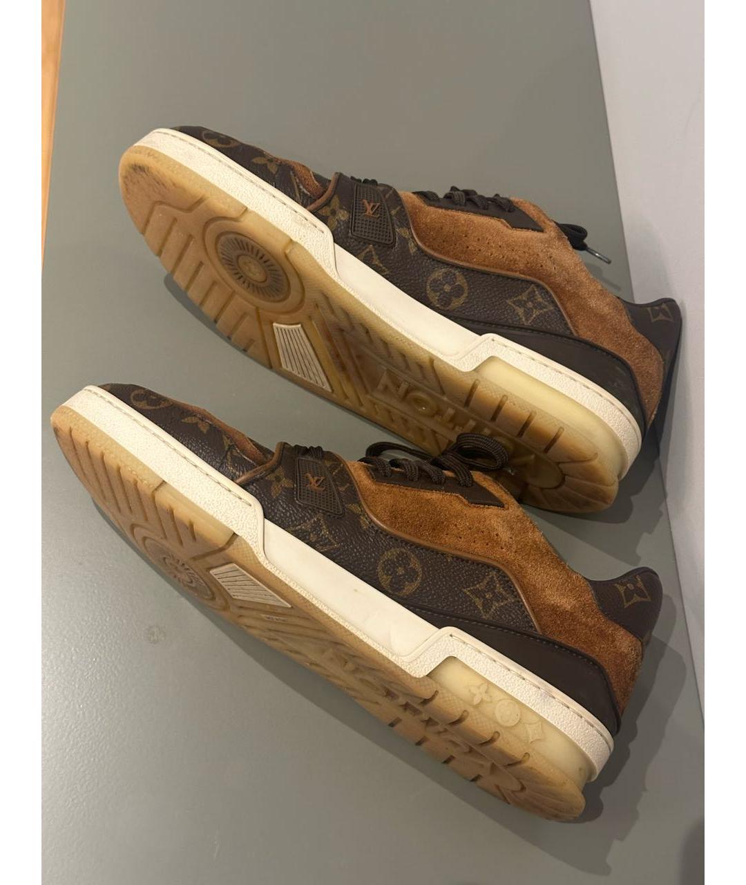 LOUIS VUITTON Коричневые низкие кроссовки / кеды, фото 8