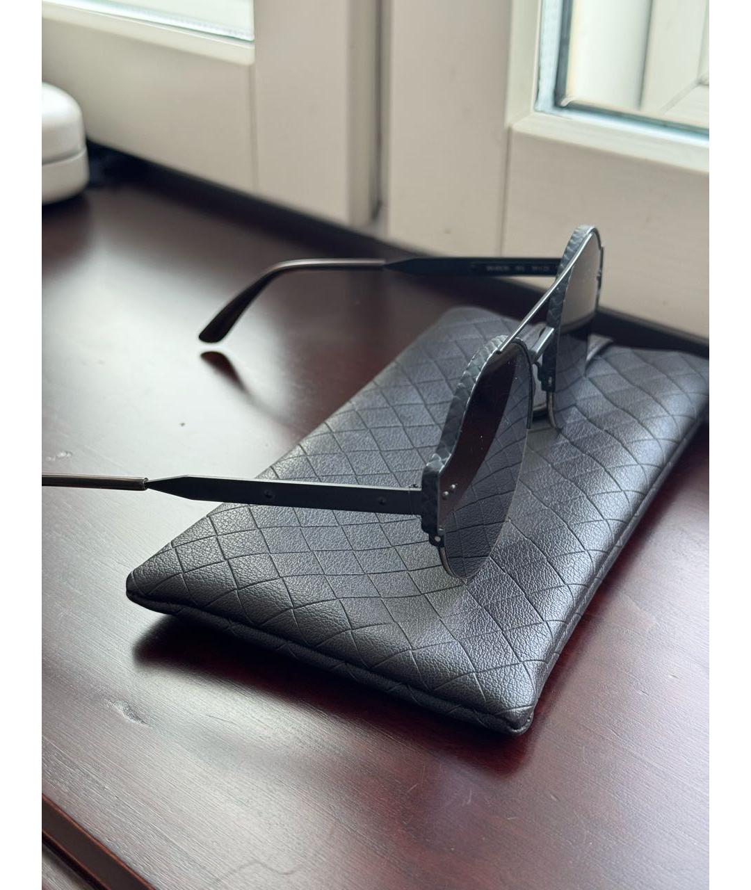 BOTTEGA VENETA Антрацитовые металлические солнцезащитные очки, фото 3