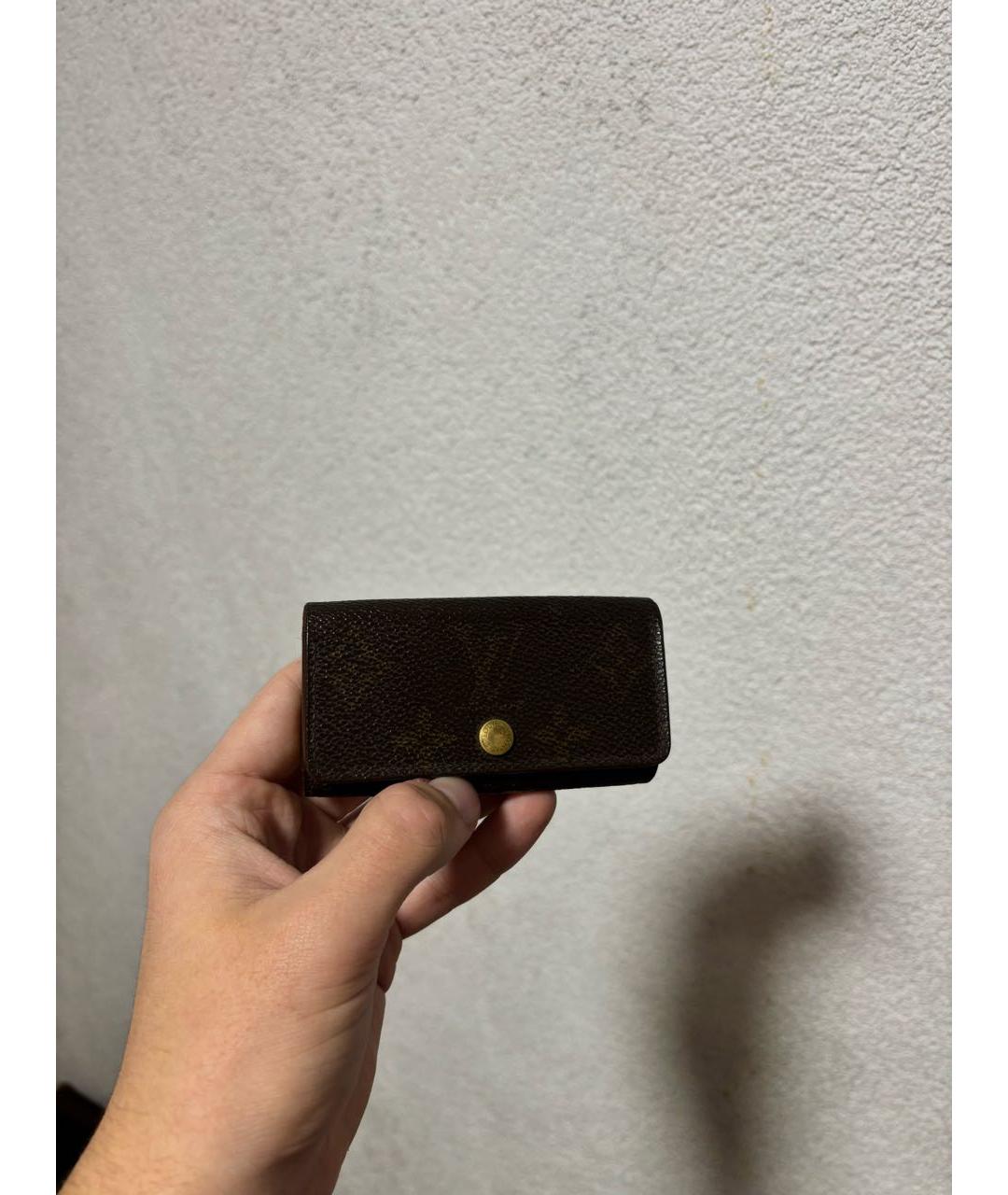 LOUIS VUITTON Коричневая ключница, фото 2