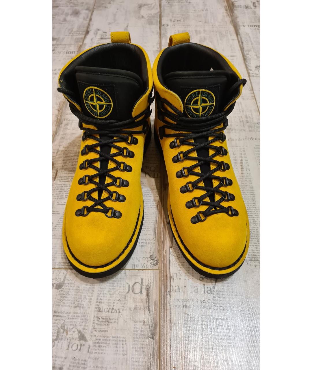 STONE ISLAND Горчичные замшевые высокие ботинки, фото 4