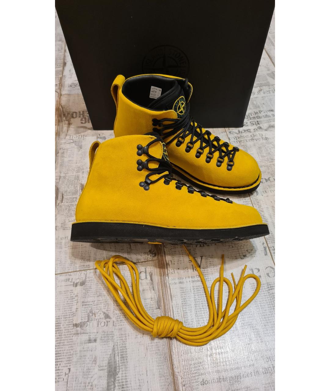 STONE ISLAND Горчичные замшевые высокие ботинки, фото 3