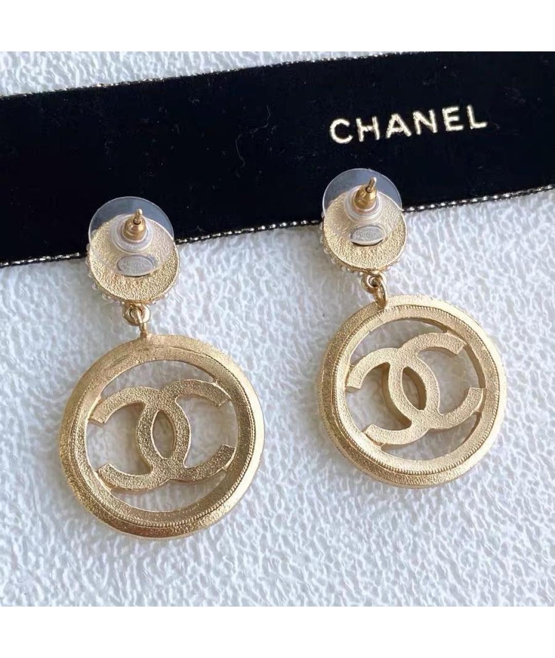 CHANEL Золотые металлические серьги, фото 6