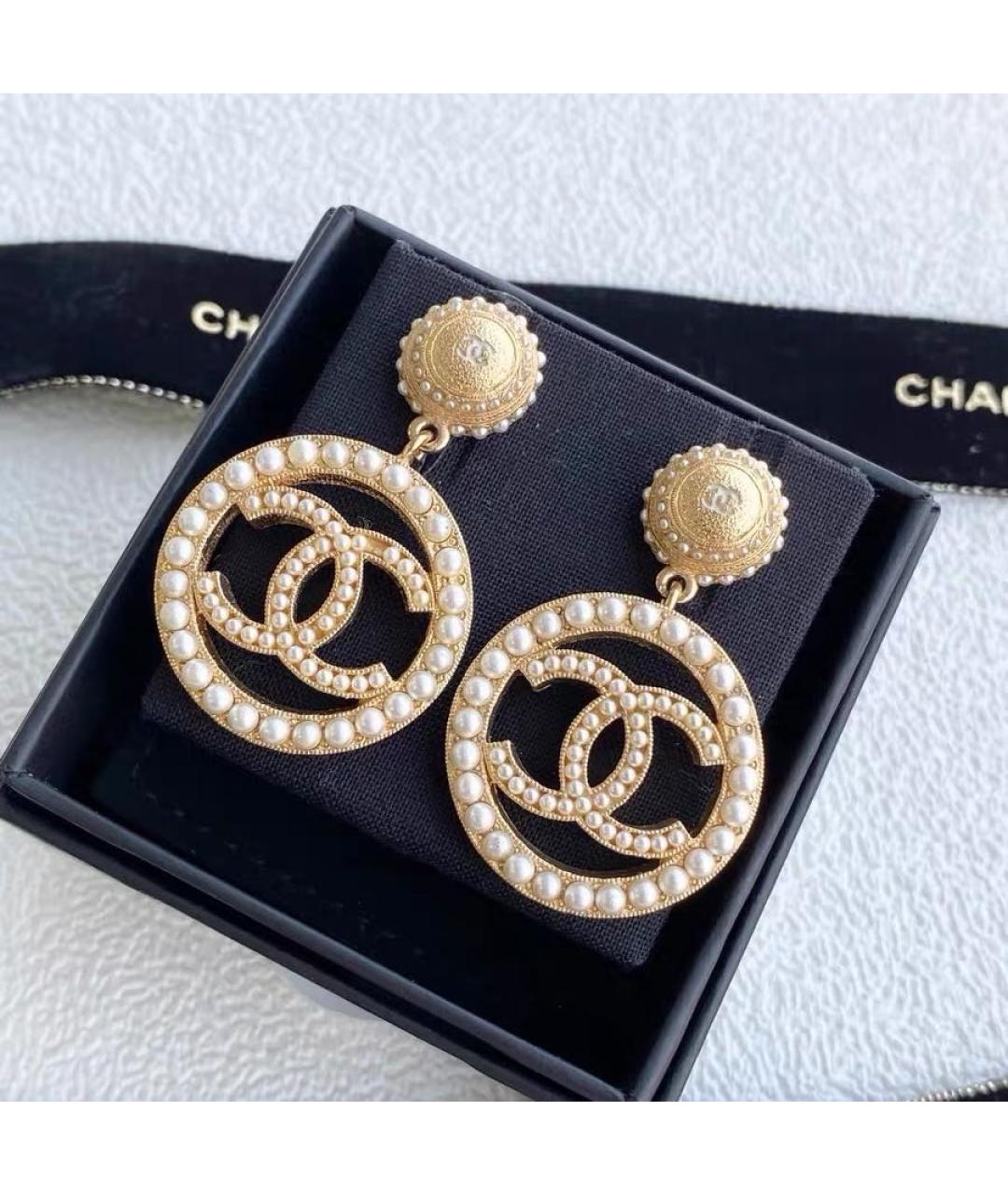 CHANEL Золотые металлические серьги, фото 3