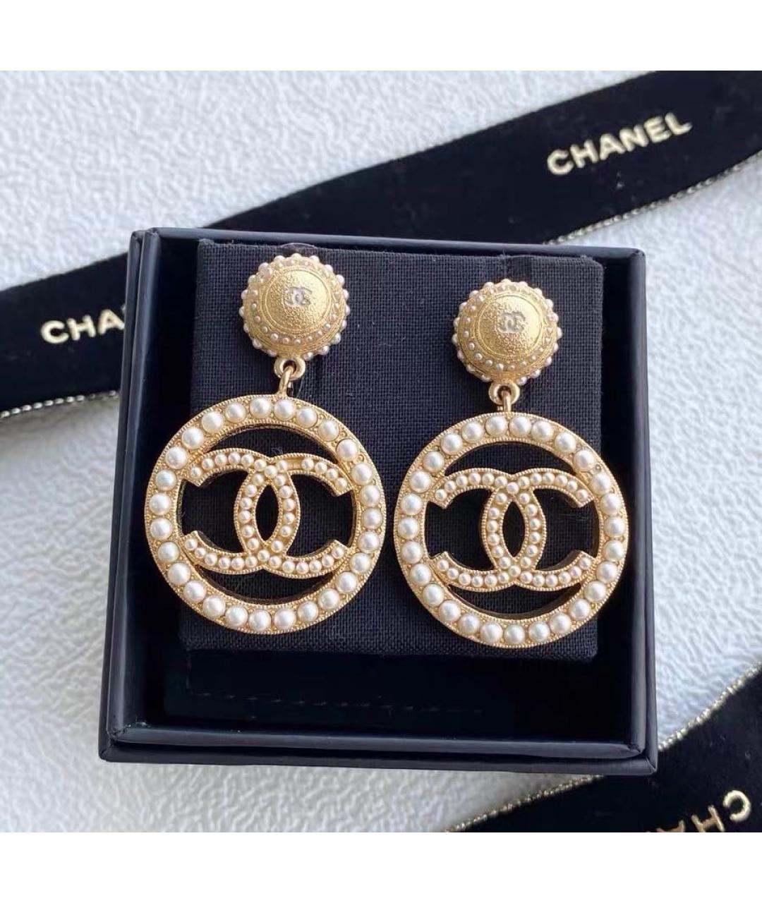 CHANEL Золотые металлические серьги, фото 7