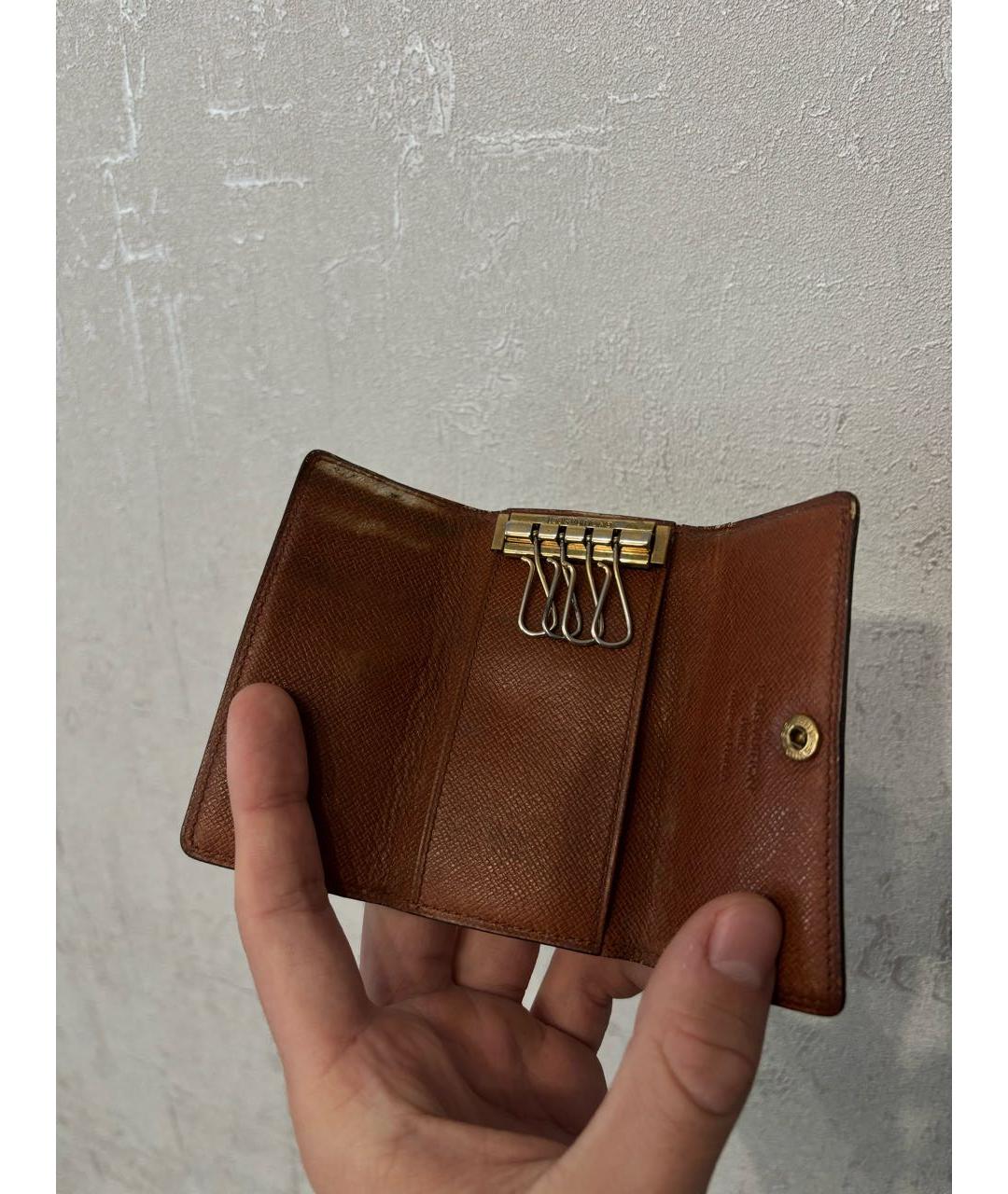 LOUIS VUITTON Коричневая ключница, фото 2