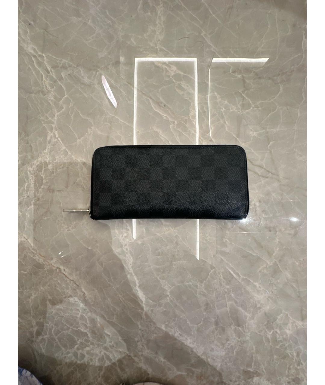 LOUIS VUITTON Антрацитовый кожаный кошелек, фото 2