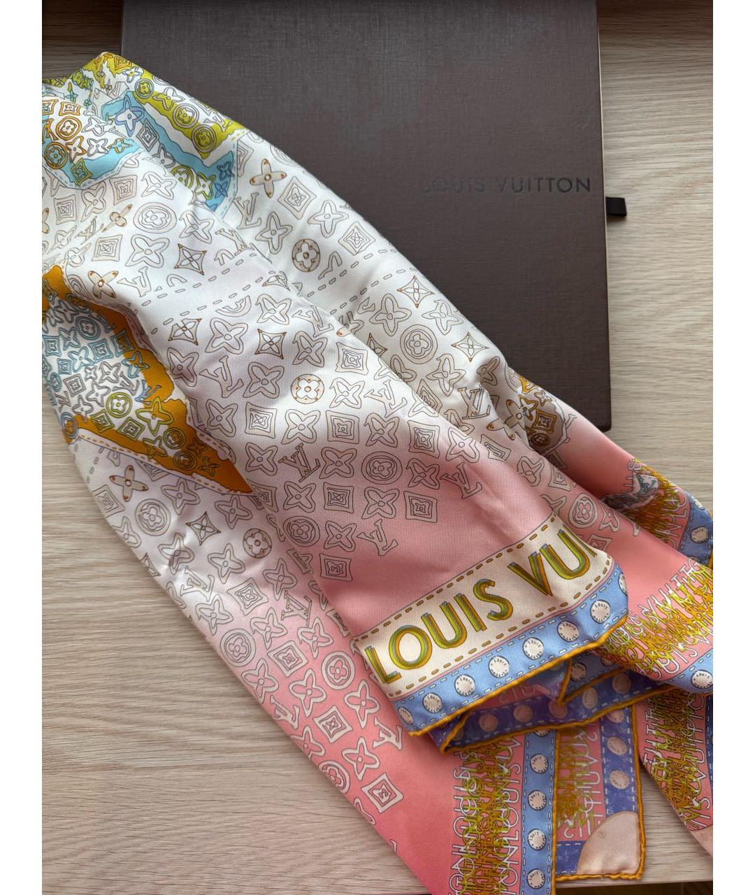 LOUIS VUITTON Коралловый шелковый платок, фото 5