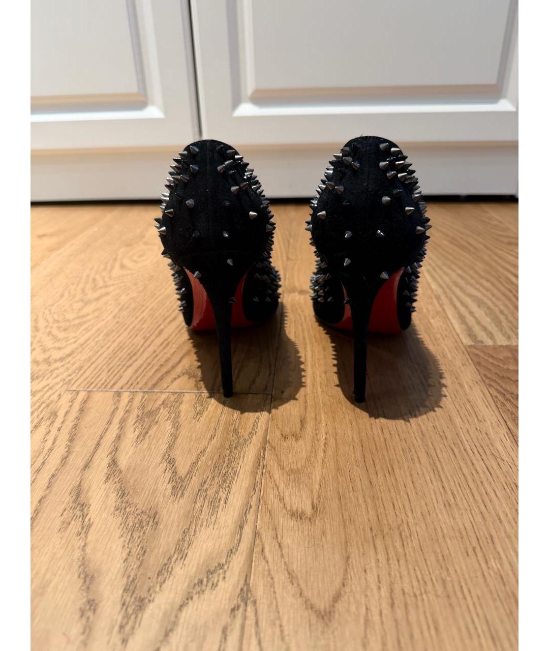 CHRISTIAN LOUBOUTIN Черные замшевые туфли, фото 3