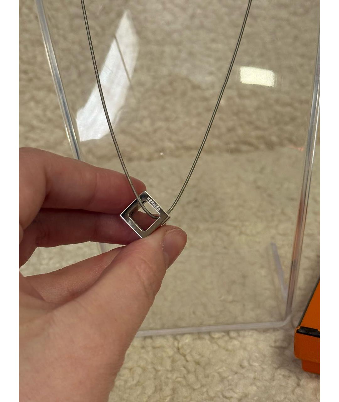 HERMES Оранжевая металлическая подвеска, фото 3