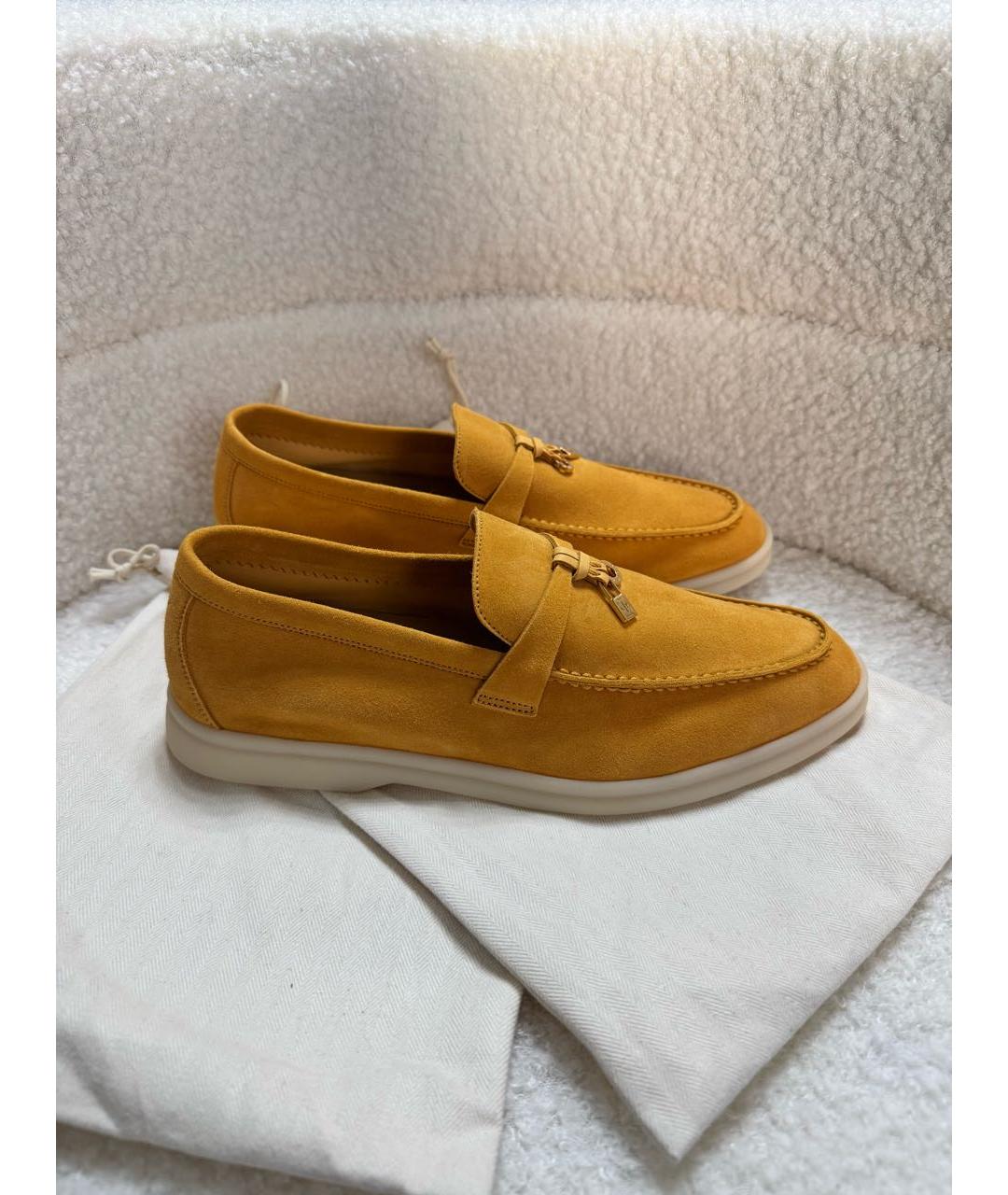 LORO PIANA Горчичные замшевые лоферы, фото 6