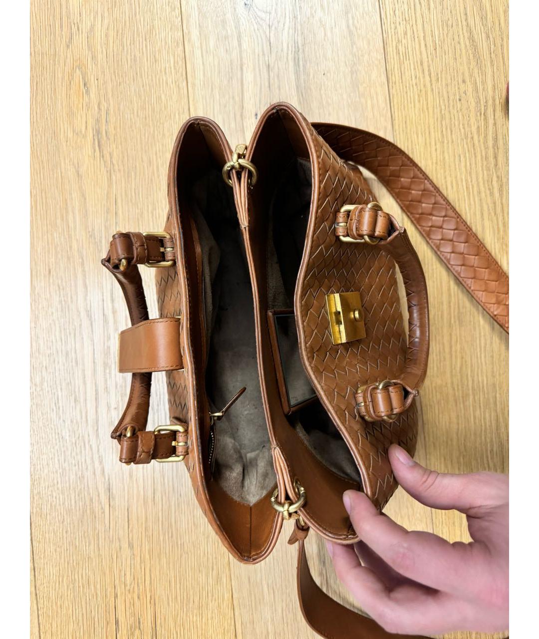 BOTTEGA VENETA Коричневая кожаная сумка тоут, фото 4