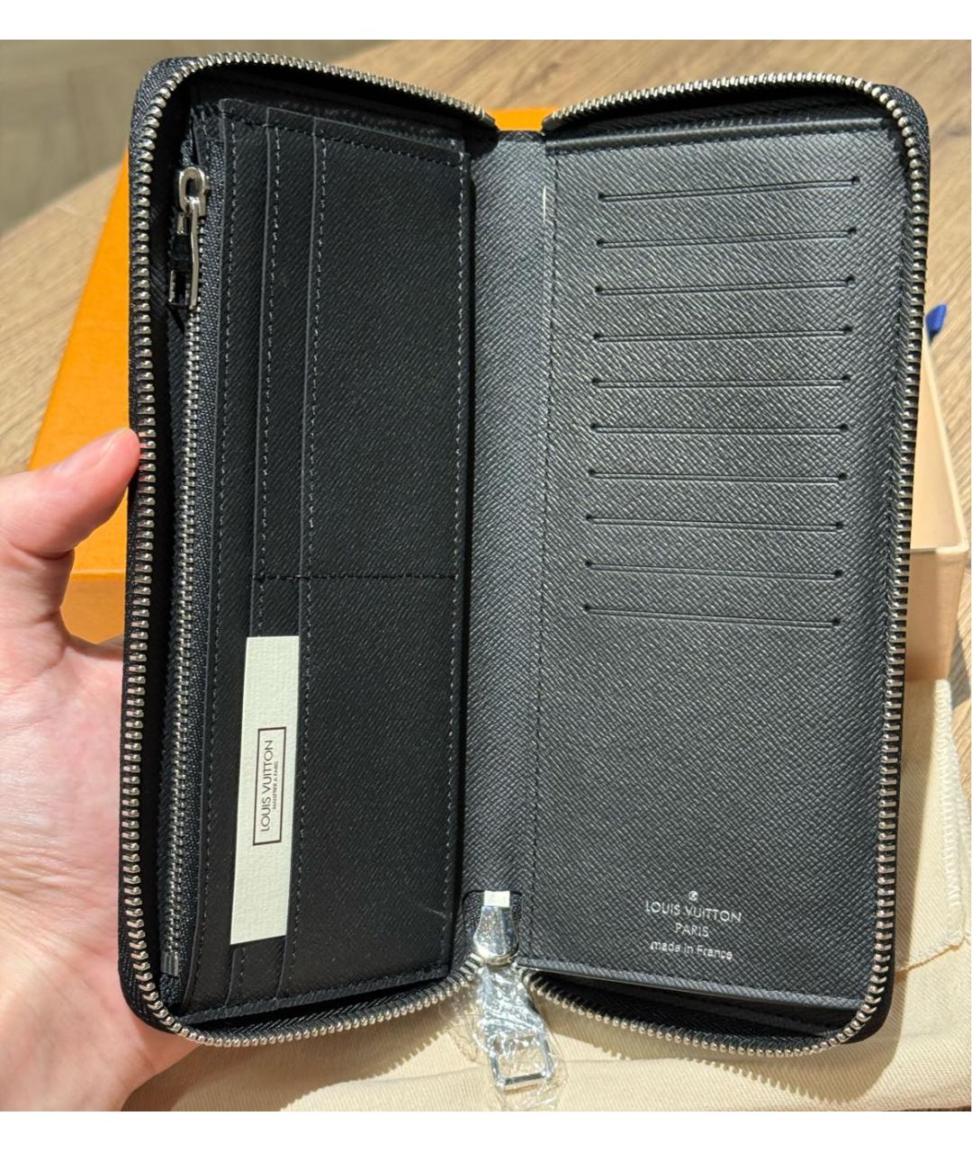 LOUIS VUITTON Антрацитовый кожаный кошелек, фото 5