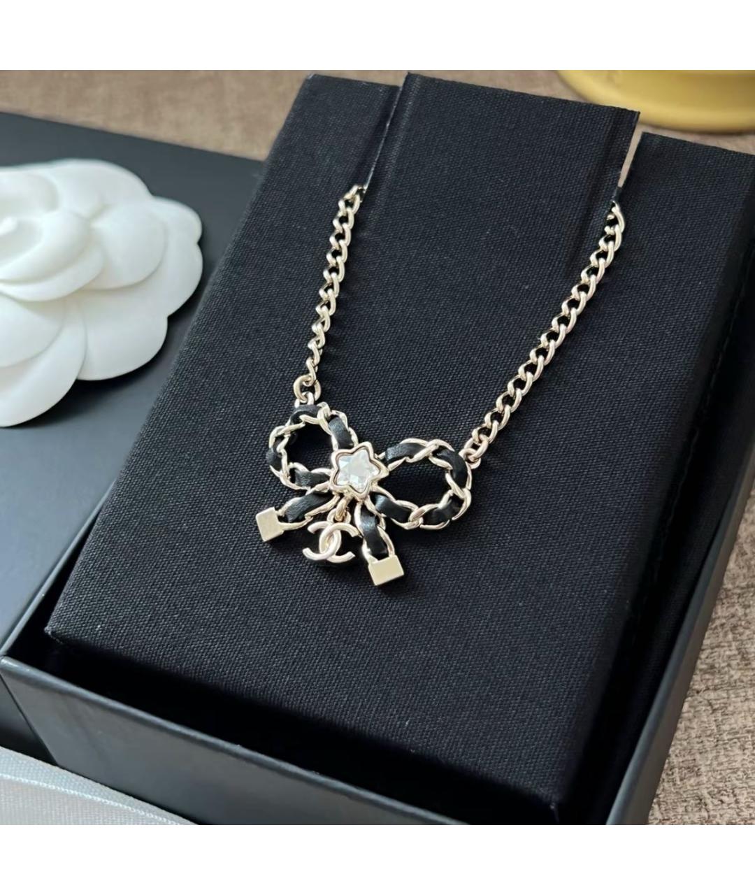 CHANEL Золотая металлическая подвеска, фото 4