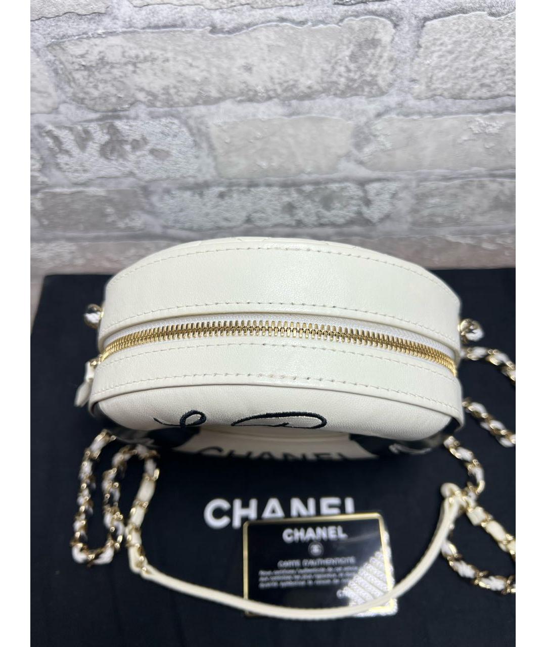 CHANEL Белая кожаная сумка через плечо, фото 4