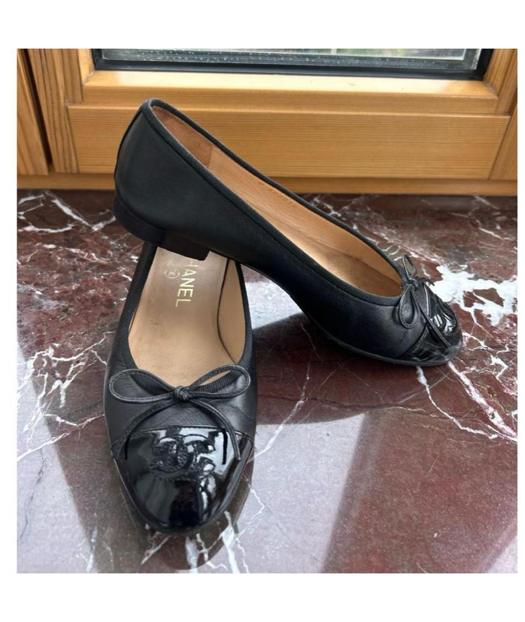 CHANEL Черные кожаные балетки, фото 2