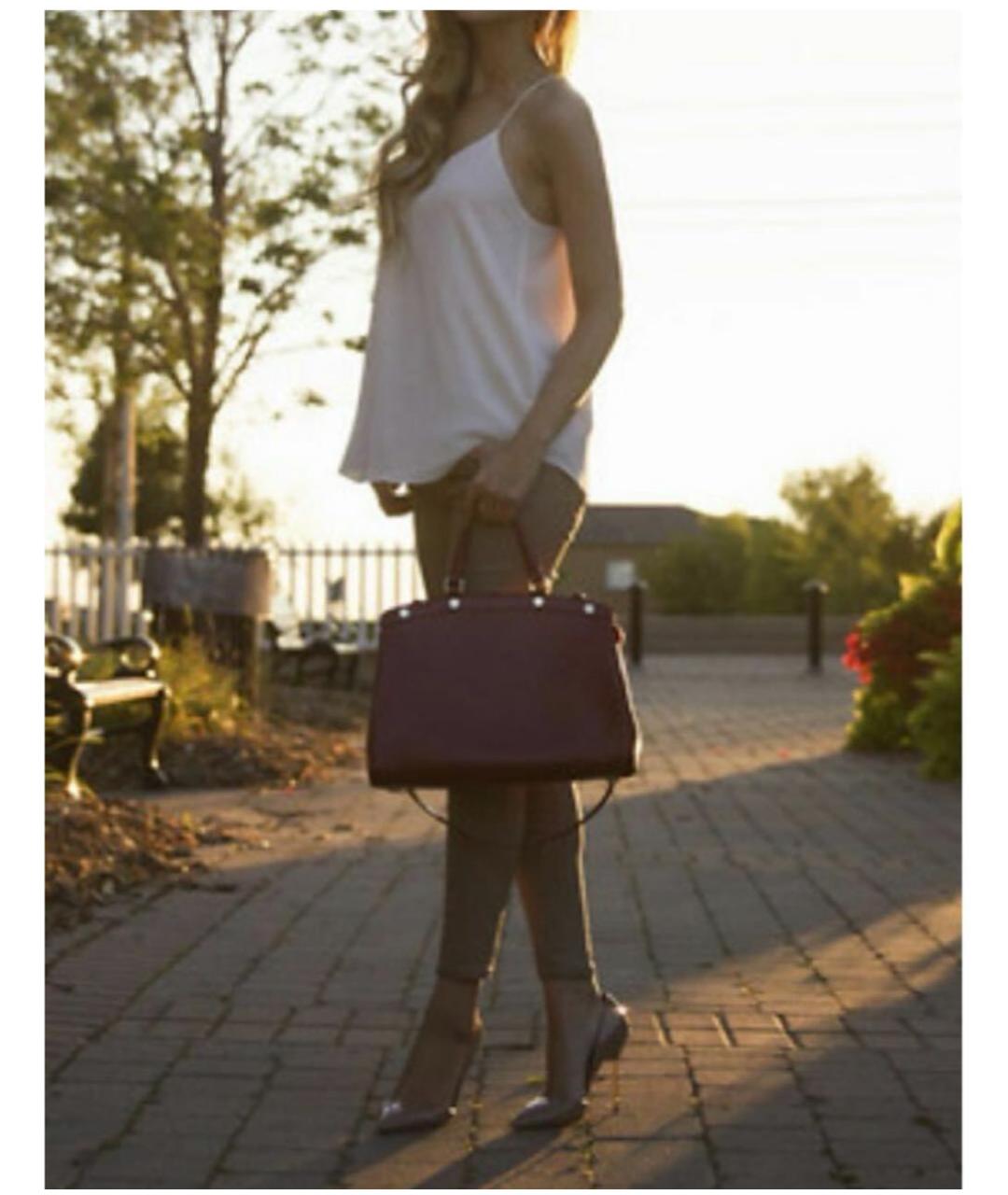 LOUIS VUITTON Черная кожаная сумка через плечо, фото 7