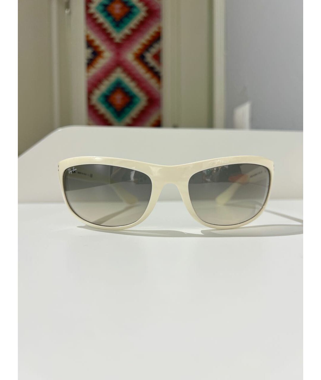 RAY BAN Белые пластиковые солнцезащитные очки, фото 5