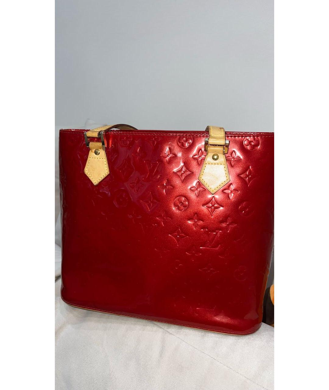 LOUIS VUITTON Красная сумка тоут из лакированной кожи, фото 9