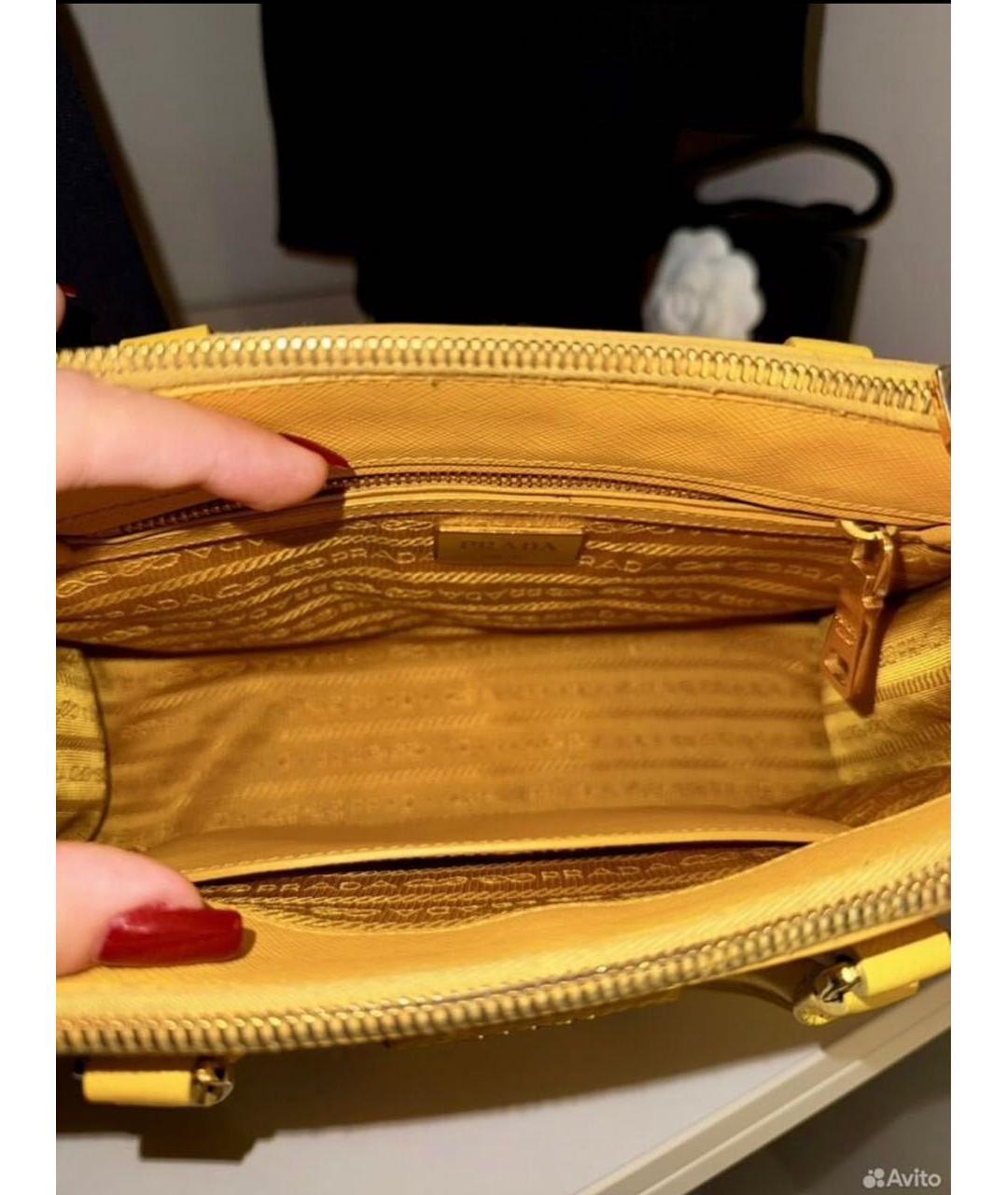 PRADA Желтая кожаная сумка с короткими ручками, фото 5