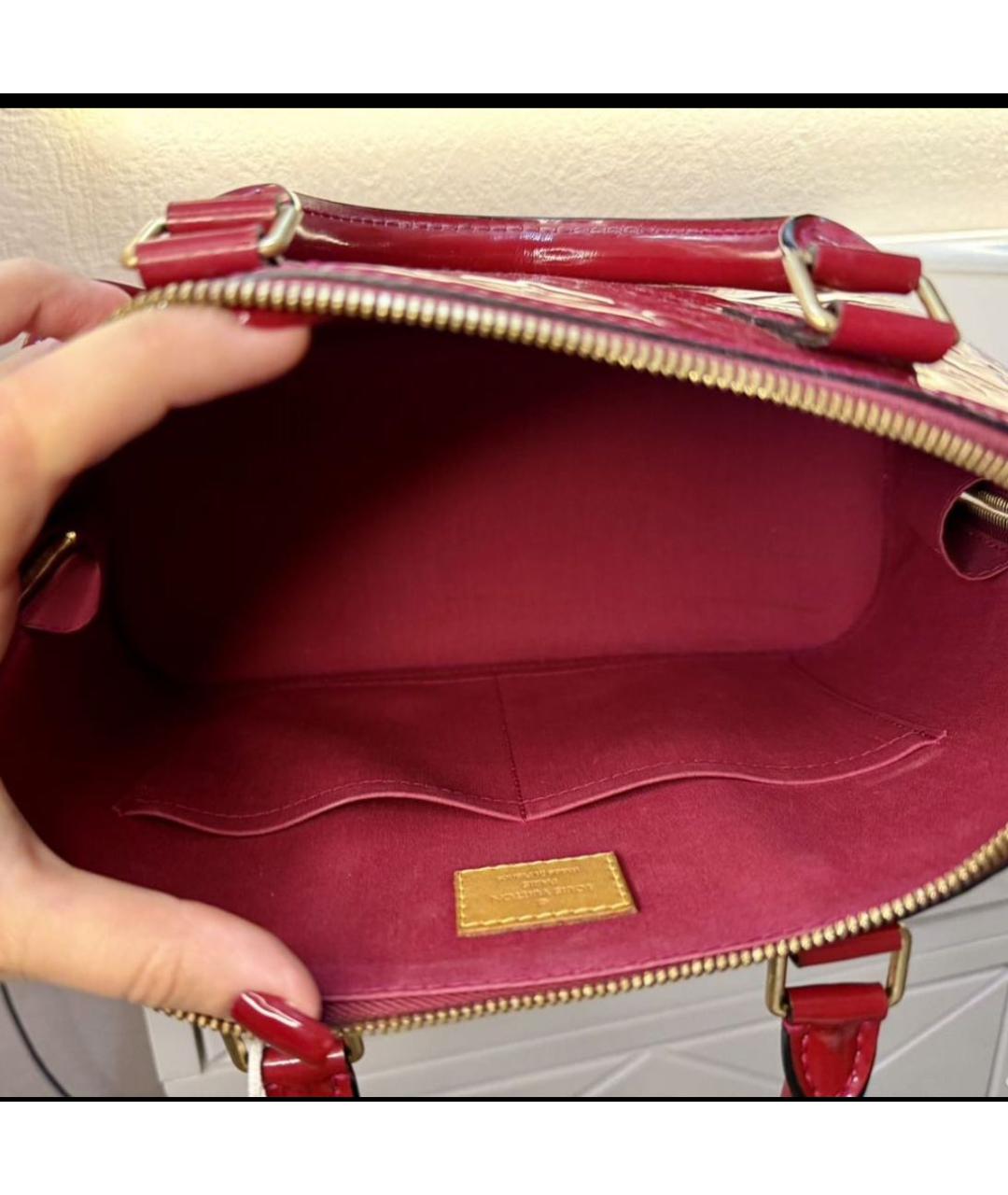 LOUIS VUITTON Красная сумка с короткими ручками из лакированной кожи, фото 8