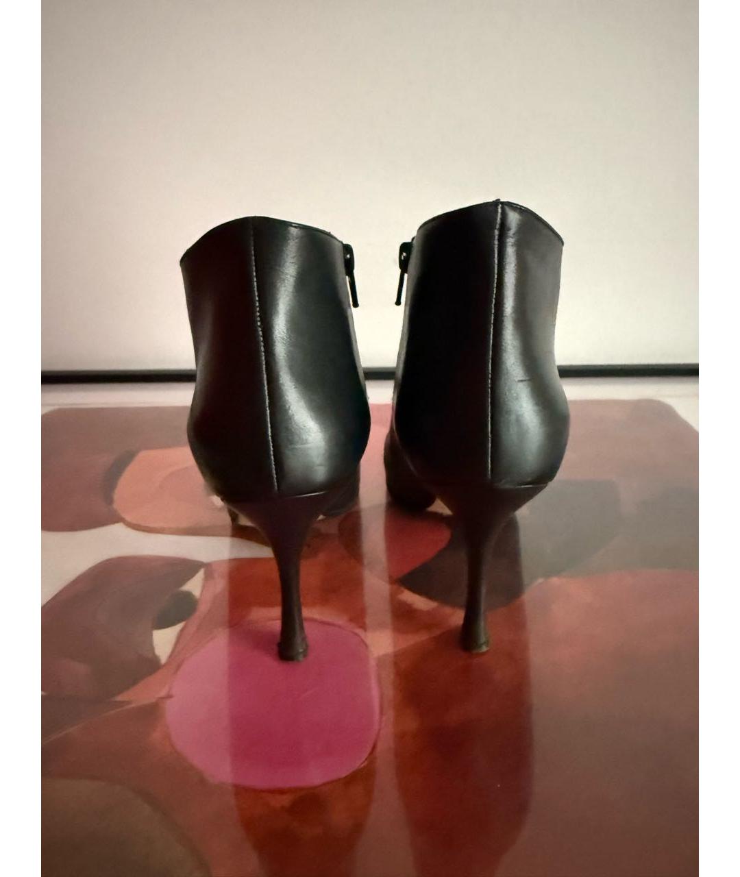 MANOLO BLAHNIK Черные кожаные ботильоны, фото 4