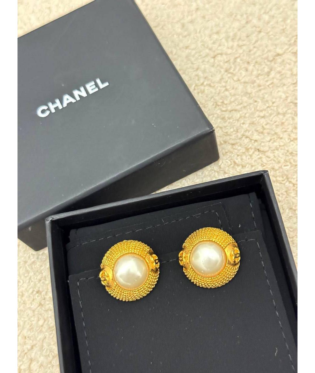 CHANEL Золотые клипсы, фото 2