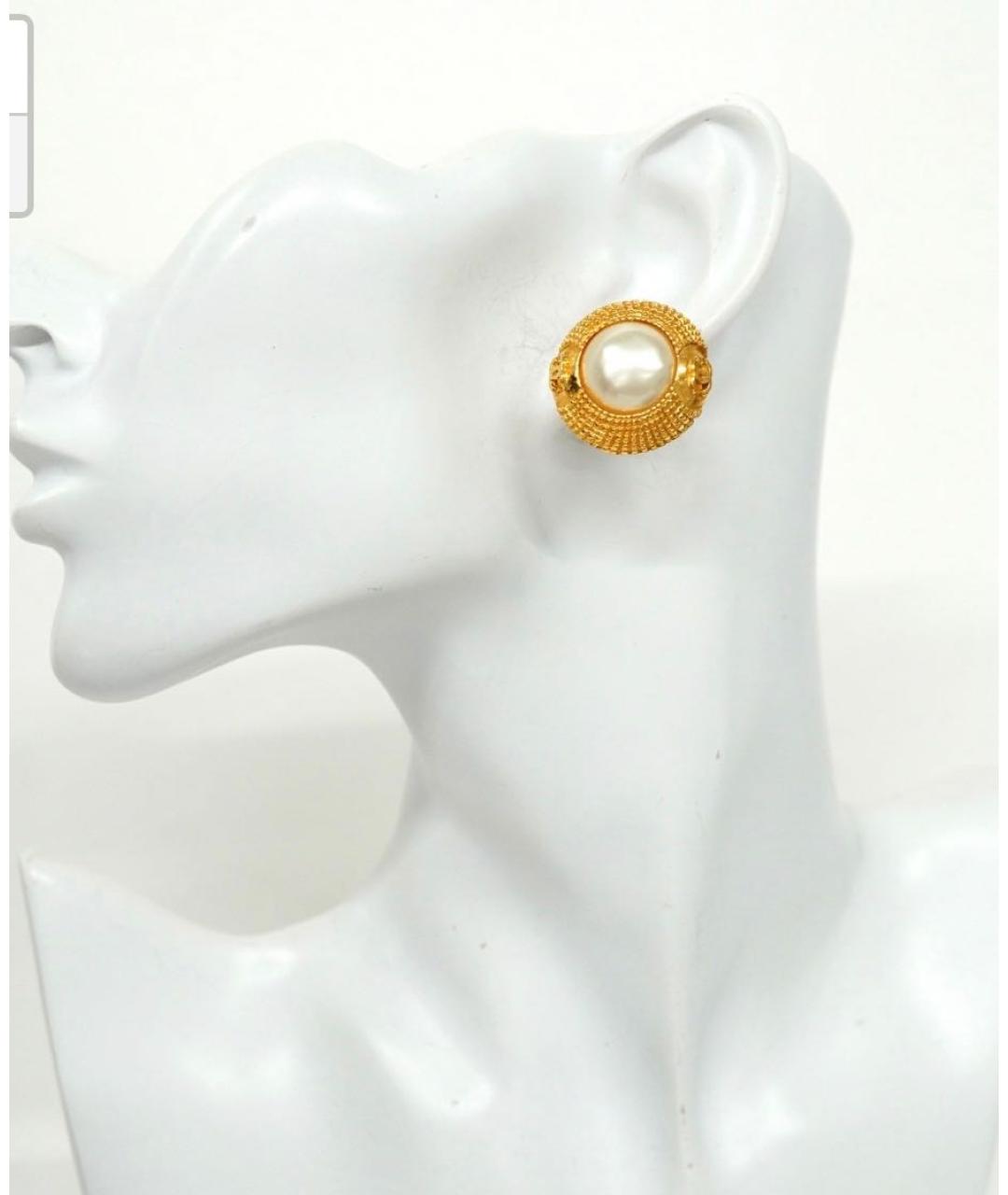 CHANEL Золотые клипсы, фото 5