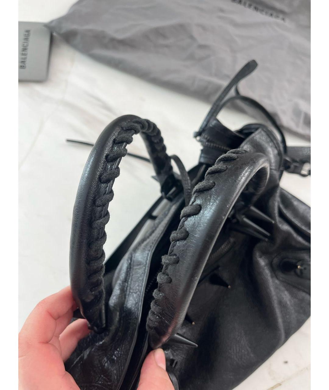 BALENCIAGA Черная кожаная сумка через плечо, фото 6