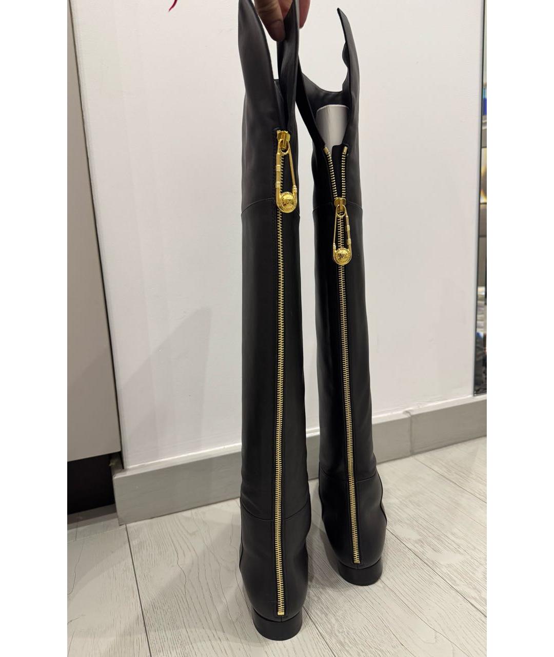 VERSACE Черные кожаные ботфорты, фото 3