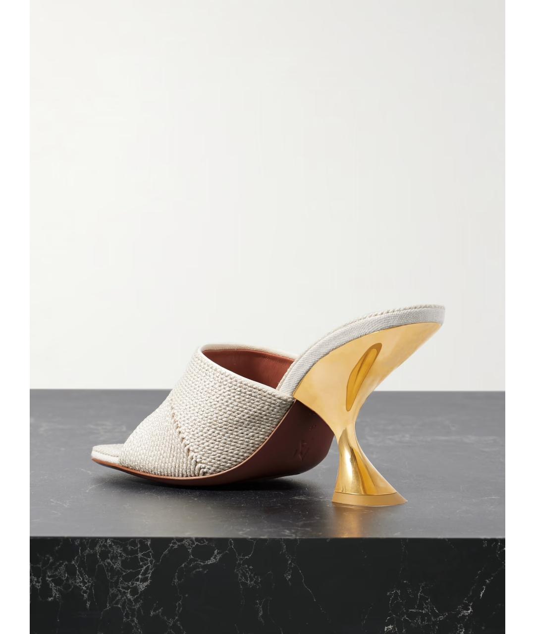 Amina Muaddi Бежевые текстильные мюли, фото 2