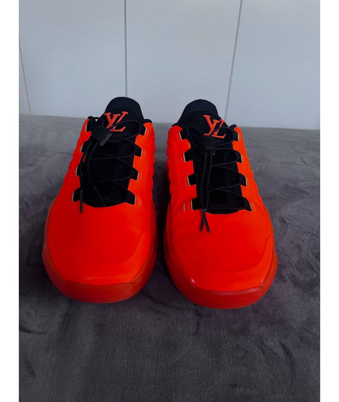 LOUIS VUITTON Оранжевое низкие кроссовки / кеды, фото 2