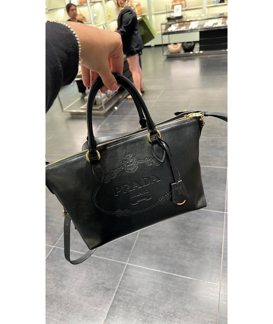 PRADA Черная кожаная сумка с короткими ручками, фото 2