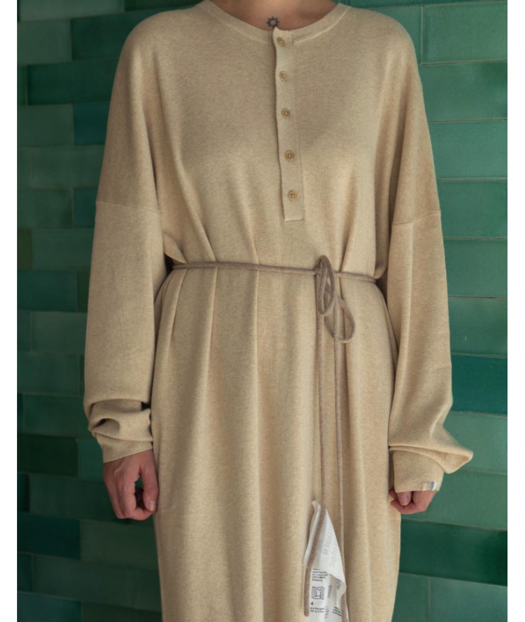 EXTREME CASHMERE Бежевое кашемировое повседневное платье, фото 3