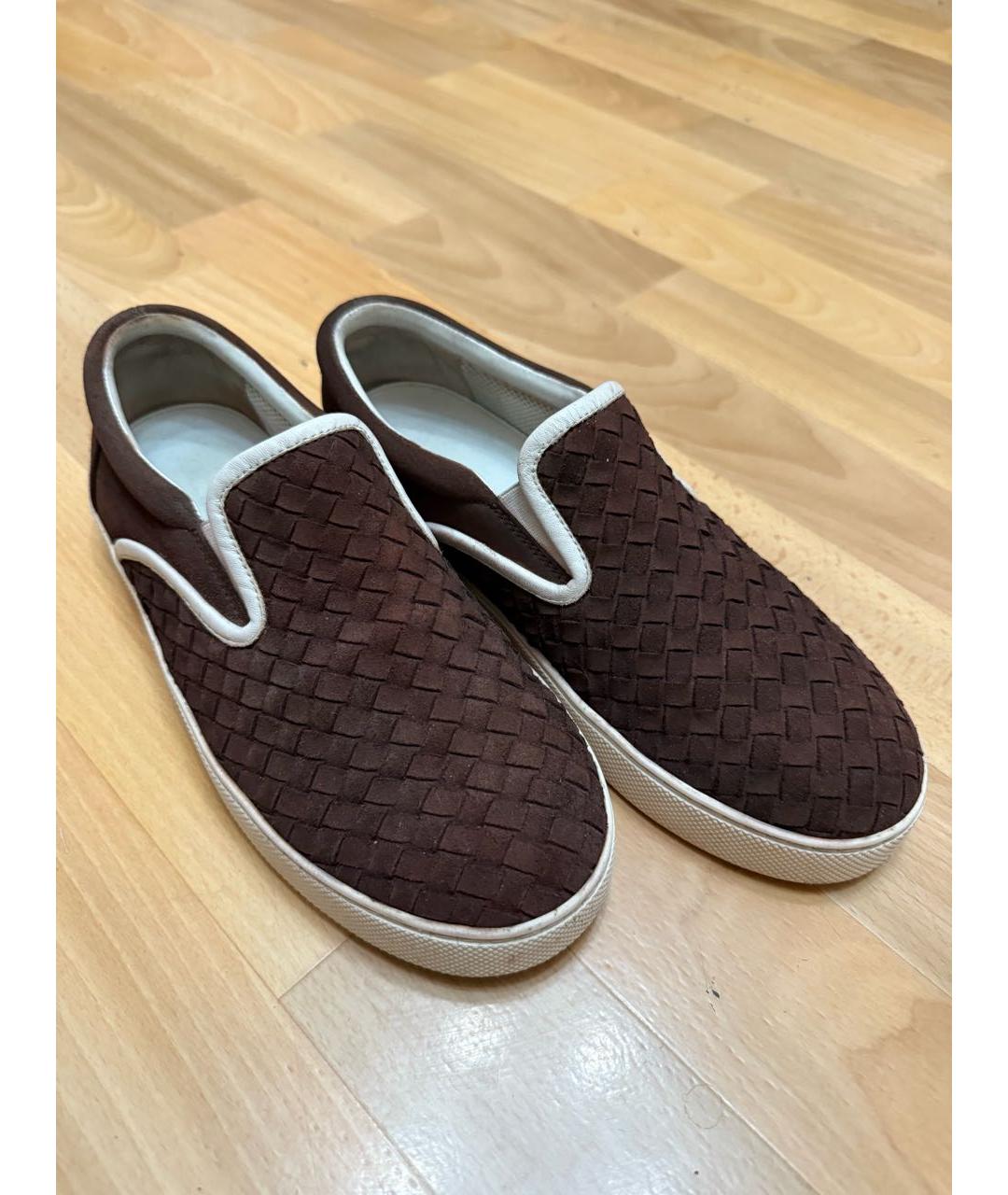 BOTTEGA VENETA Коричневые замшевые слипоны, фото 3