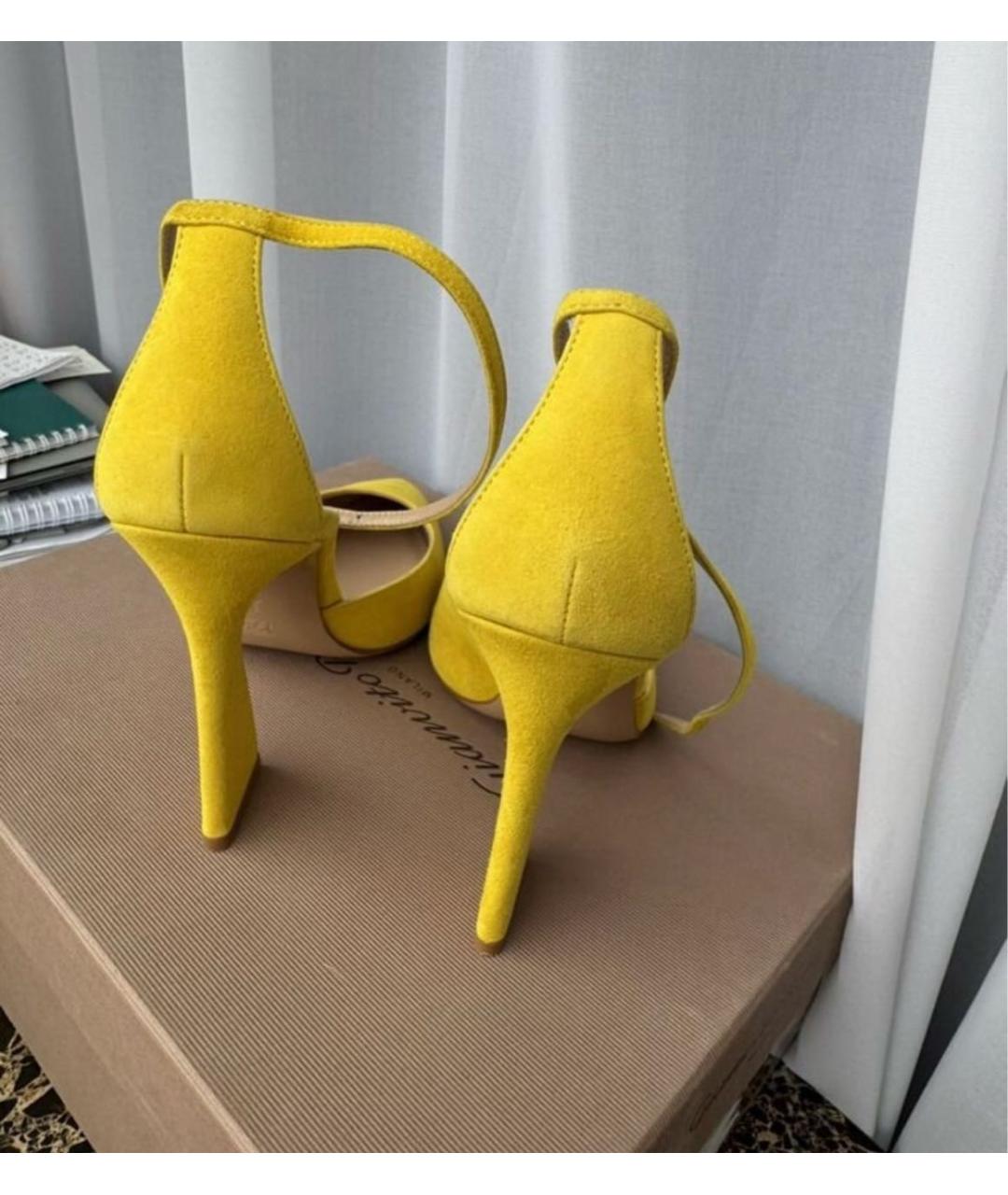 GIANVITO ROSSI Желтые замшевые туфли, фото 4