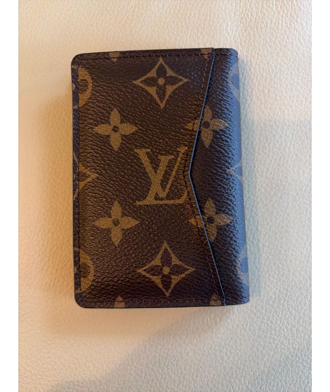 LOUIS VUITTON Коричневый кожаный кардхолдер, фото 2