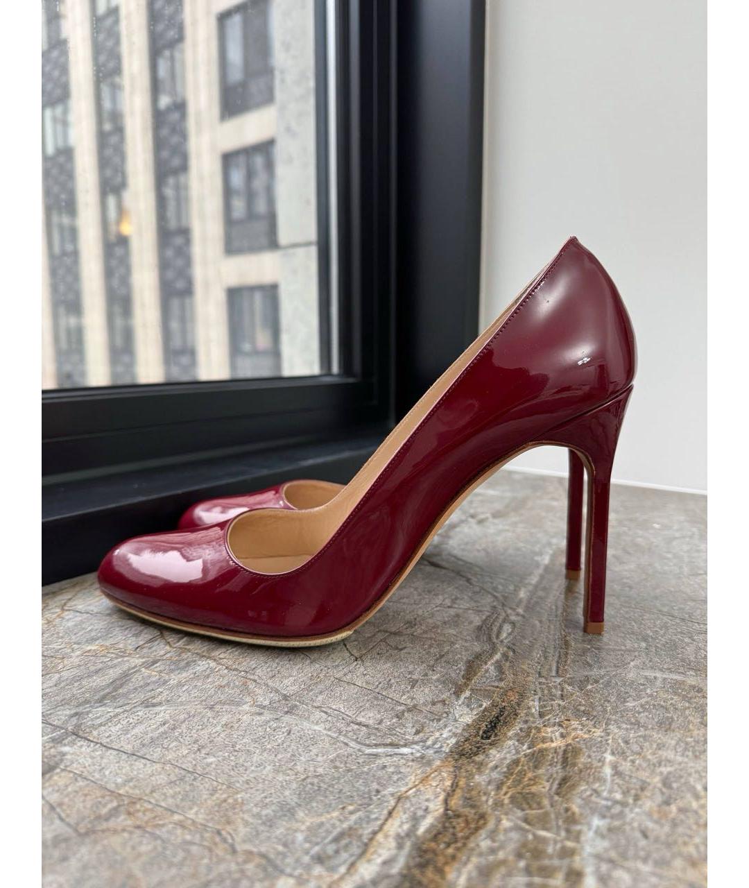 MANOLO BLAHNIK Красные туфли из лакированной кожи, фото 6