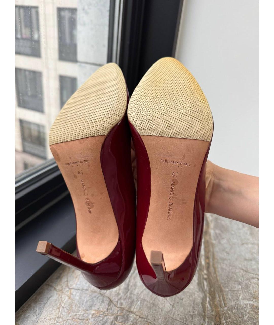 MANOLO BLAHNIK Красные туфли из лакированной кожи, фото 5