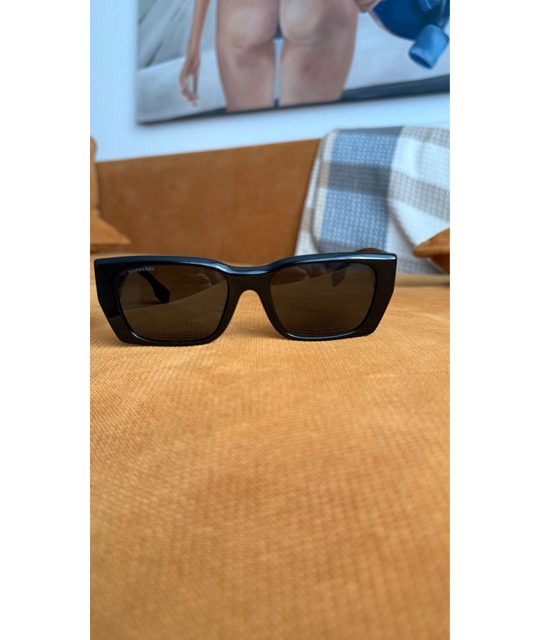 BURBERRY Черные пластиковые солнцезащитные очки, фото 8