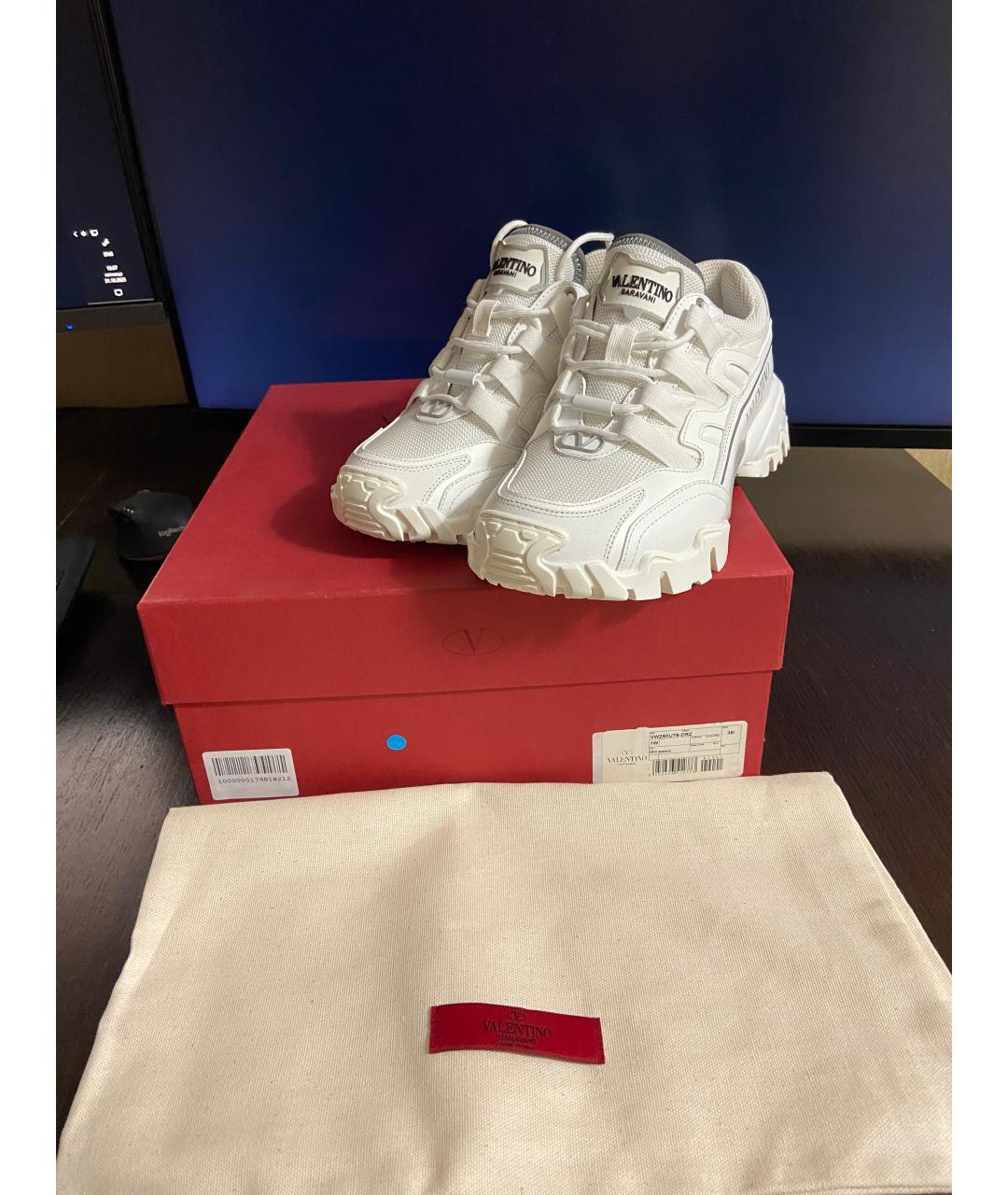 VALENTINO Белые кожаные кроссовки, фото 6