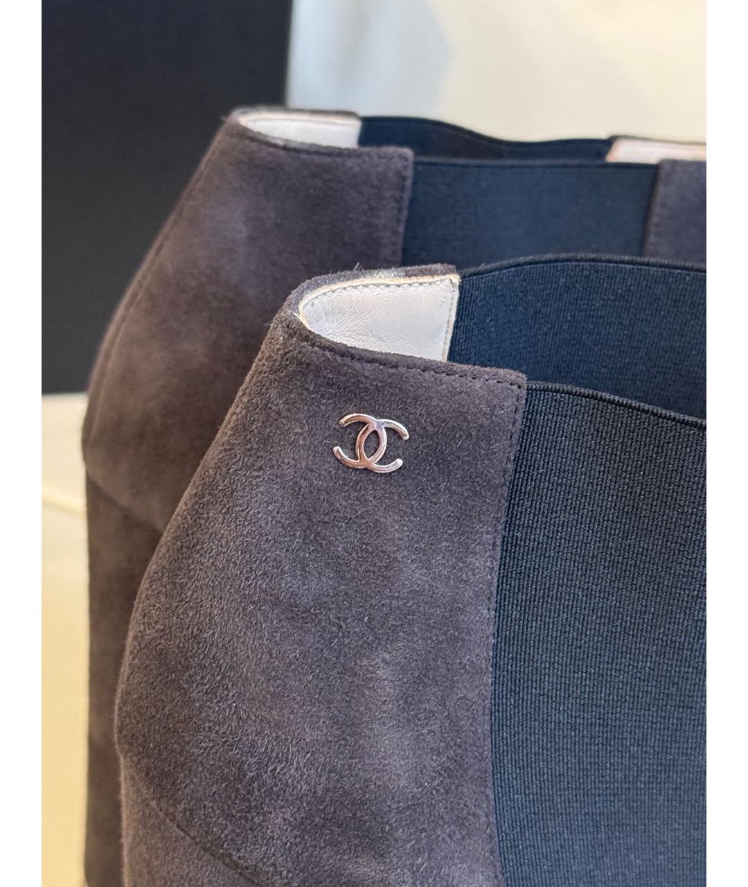 CHANEL Коричневые замшевые ботильоны, фото 3