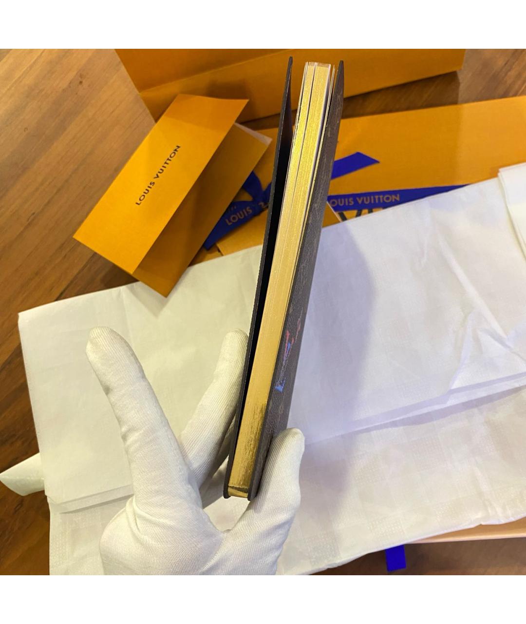 LOUIS VUITTON Книга, фото 3