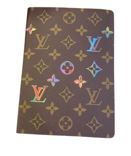 LOUIS VUITTON Книга