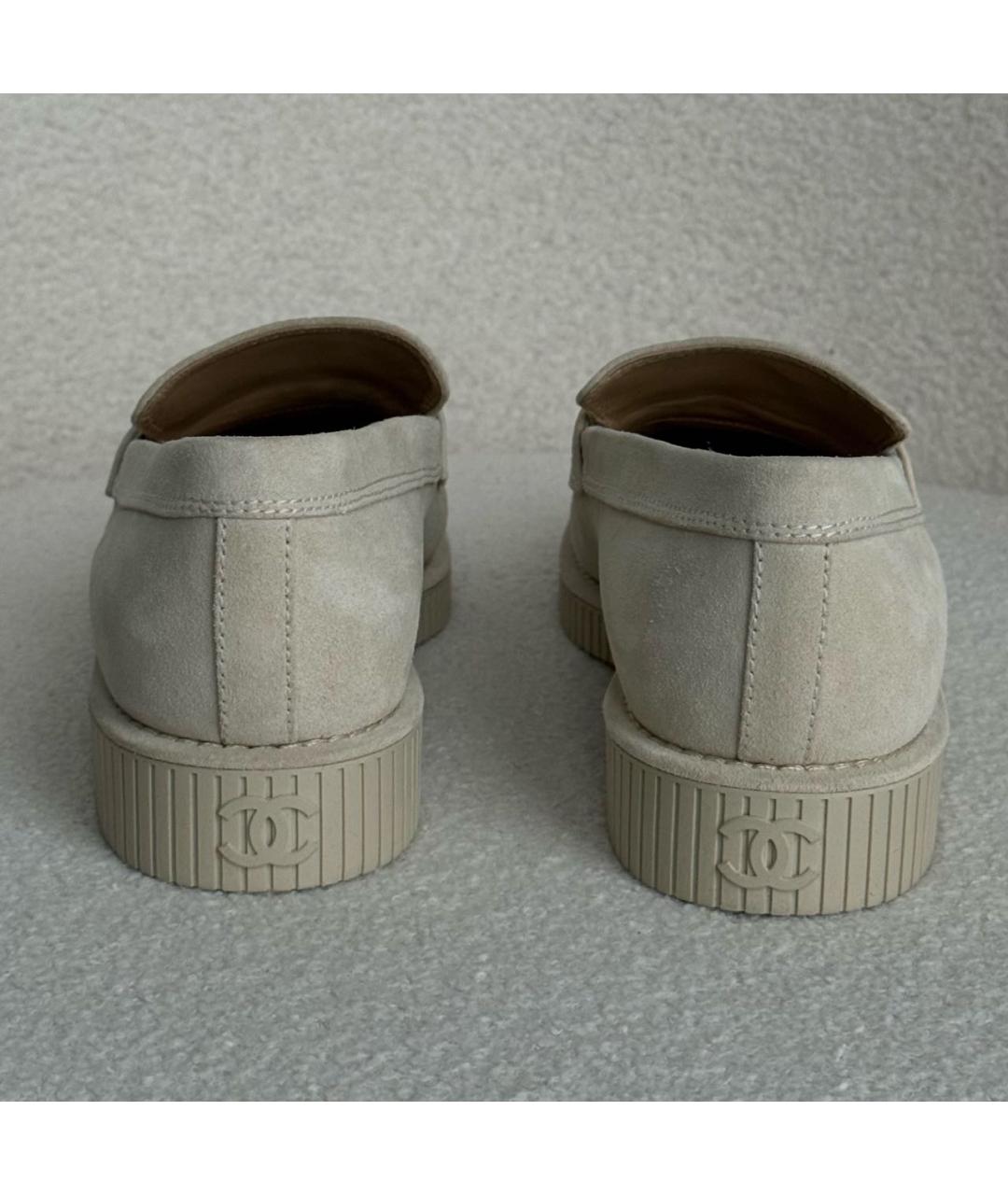 CHANEL Бежевые замшевые лоферы, фото 4