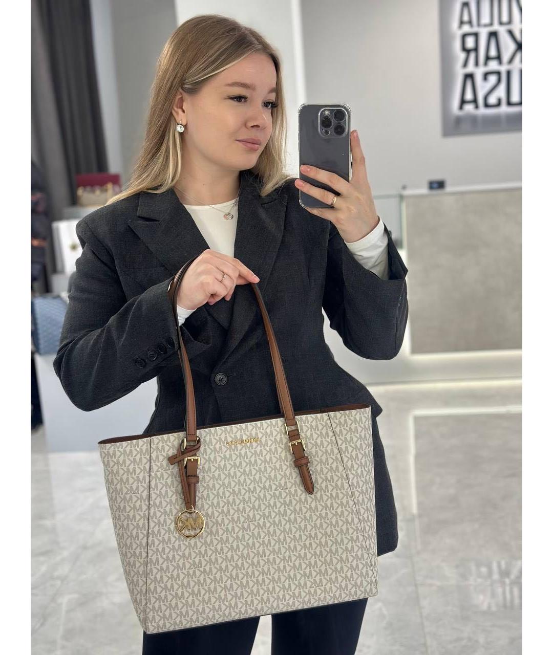 MICHAEL KORS Бежевая кожаная сумка тоут, фото 6