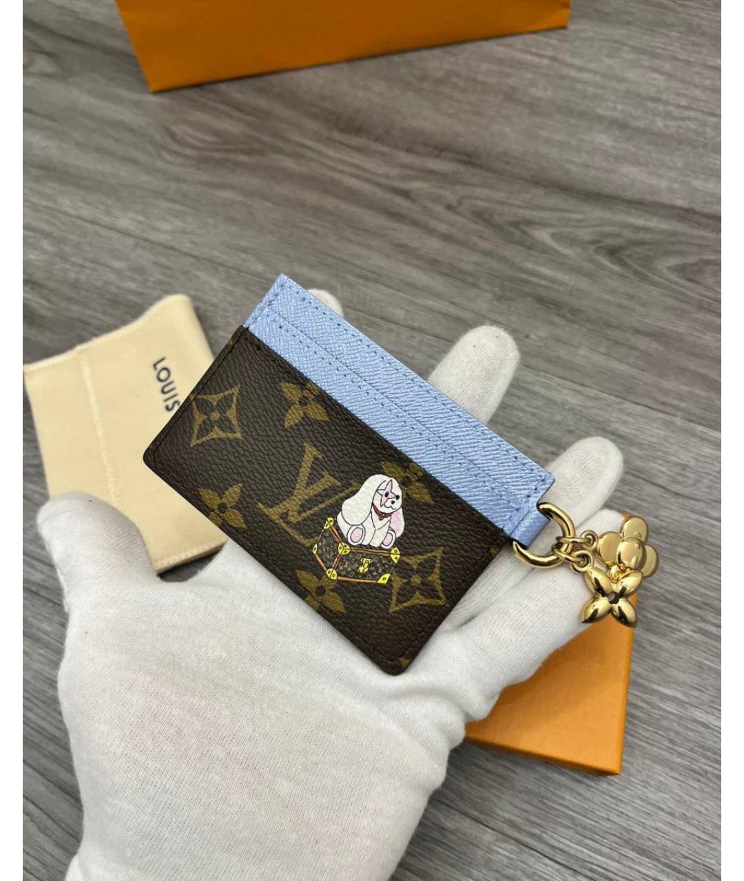 LOUIS VUITTON Коричневый кожаный кардхолдер, фото 2