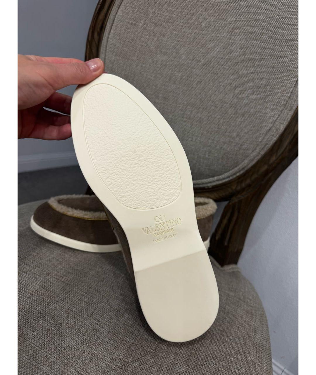 VALENTINO Бежевые замшевые лоферы, фото 3