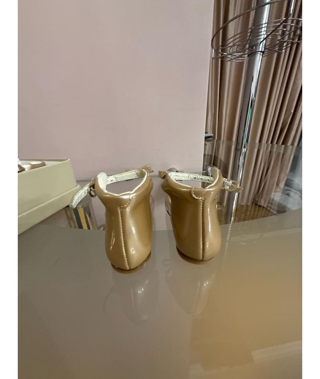 BONPOINT Золотые балетки и туфли из лакированной кожи, фото 4