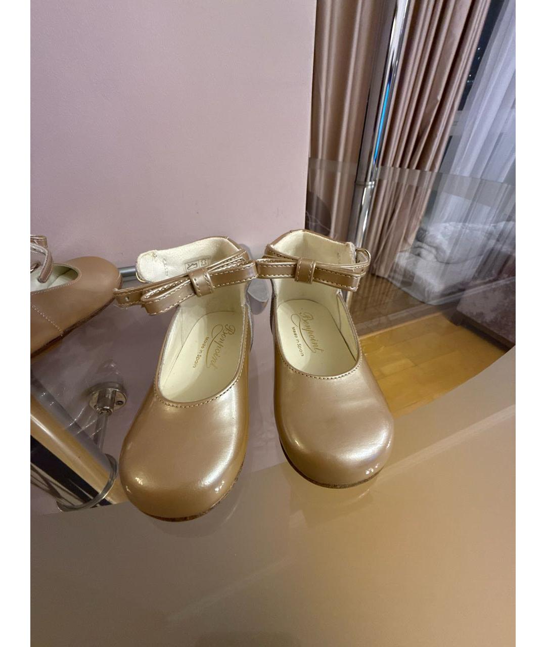 BONPOINT Бежевые балетки и туфли из лакированной кожи, фото 2